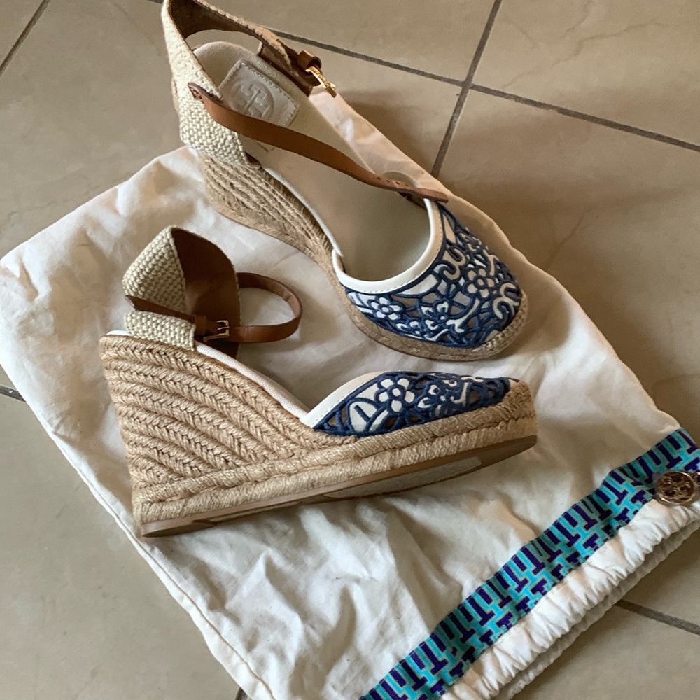 Tory Burch Lucia Lace Wedge Espadrilles - size 7